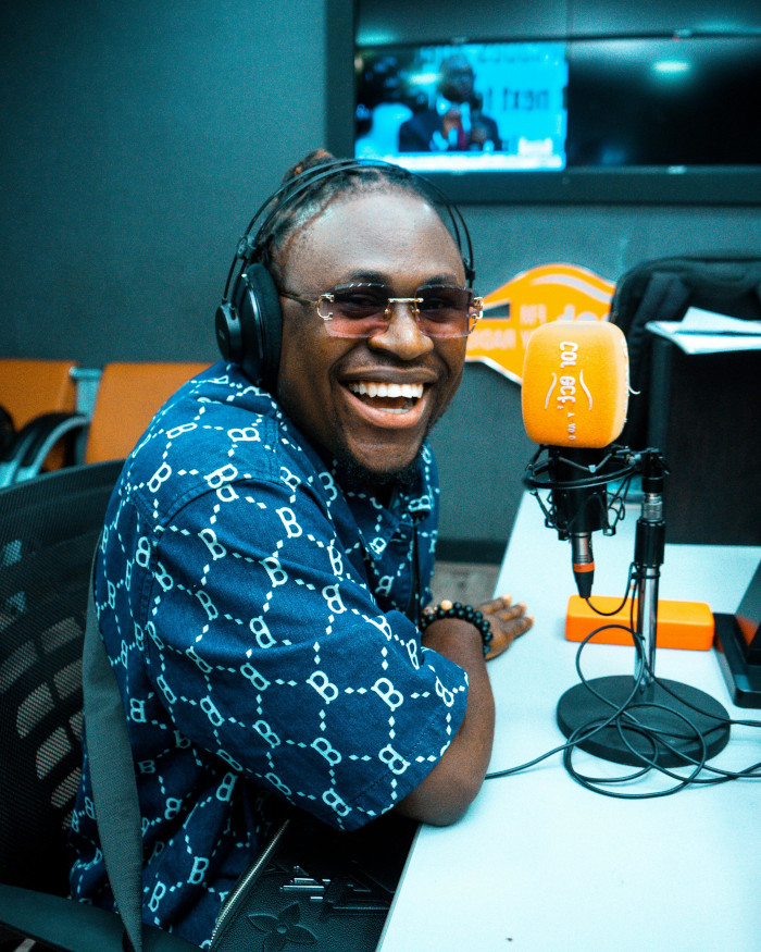 Submit a radio station